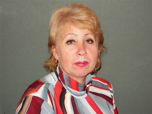 Няня Алла