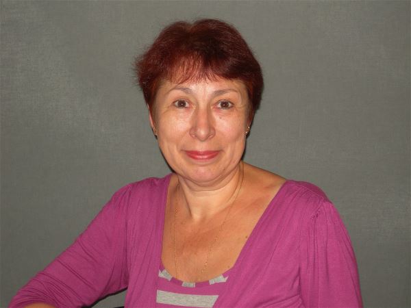 Няня Елена