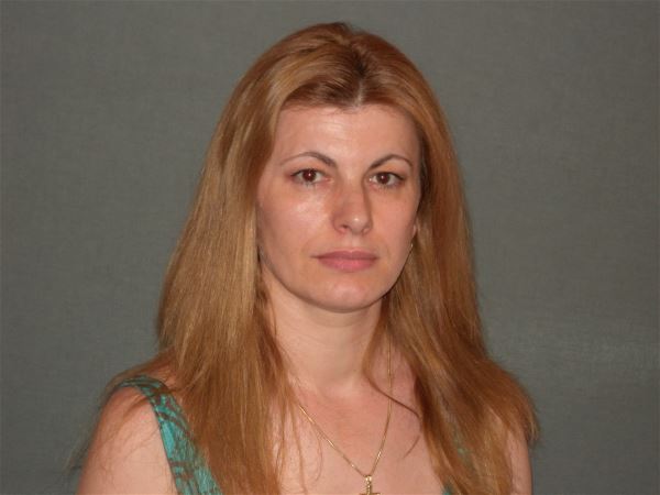 Няня Лела