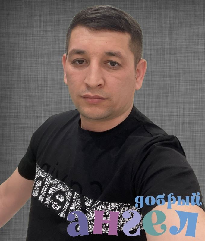 Помощник по хозяйству Бахреддин