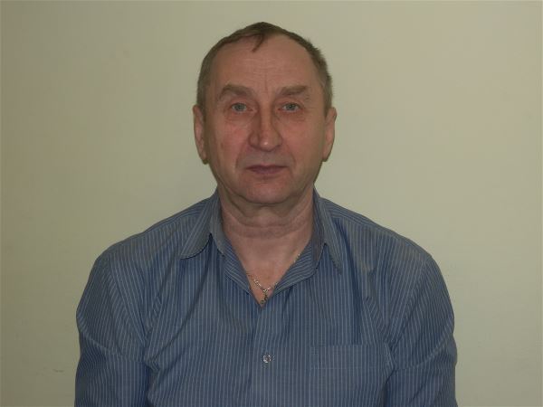 Помощник по хозяйству Виктор