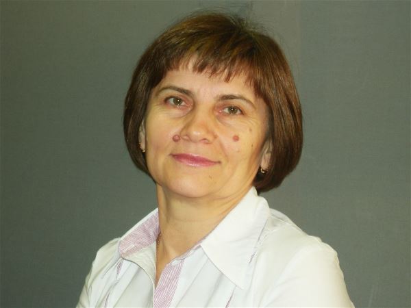Няня Лариса