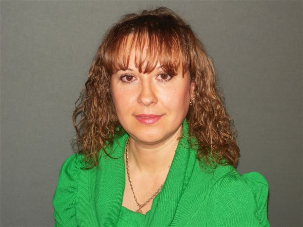 Домработница Андриана со стажем 27 лет, - ID 30502